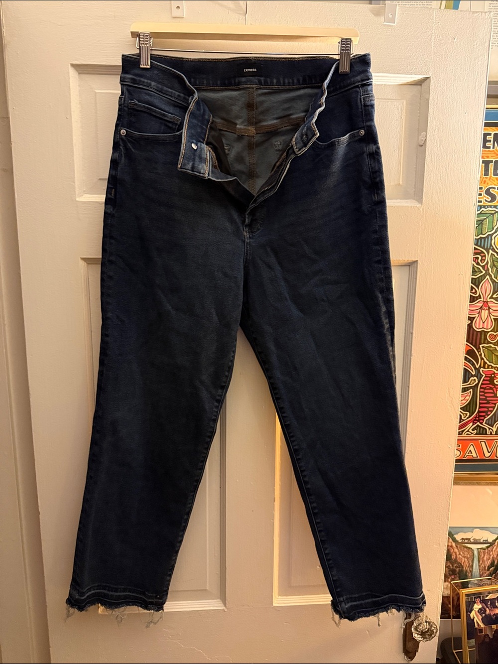 Express Women's Cropped Dark Indigo Jeans